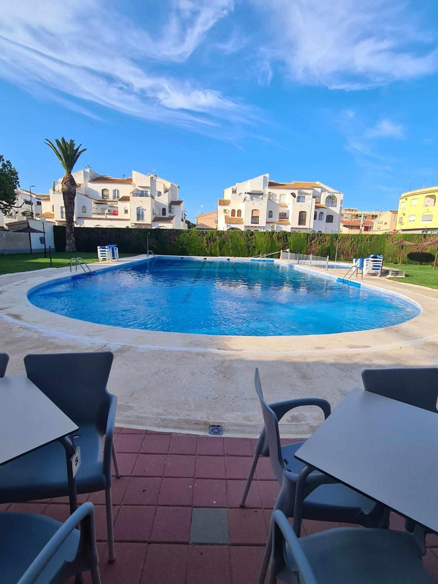 Appartamento Alex Bungalow Torrevieja Esterno foto